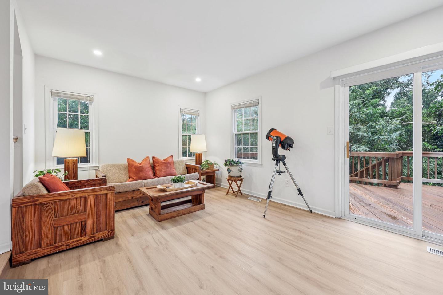 8536 SPRINGFIELD OAKS DR, SPRINGFIELD, Virginia 22153, 3 Bedrooms Bedrooms, ,2 BathroomsBathrooms,Residential,For sale,8536 SPRINGFIELD OAKS DR,VAFX2249310 MLS # VAFX2249310