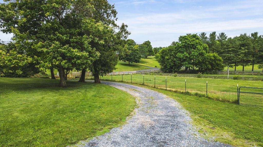 757 ENTRY SCHOOL RD, WAYNESBORO, Virginia 22980, 4 Bedrooms Bedrooms, ,2 BathroomsBathrooms,Residential,757 ENTRY SCHOOL RD,665941 MLS # 665941