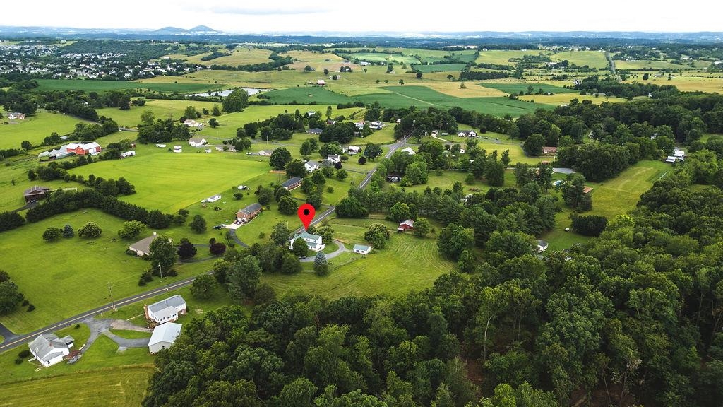 757 ENTRY SCHOOL RD, WAYNESBORO, Virginia 22980, 4 Bedrooms Bedrooms, ,2 BathroomsBathrooms,Residential,757 ENTRY SCHOOL RD,665941 MLS # 665941