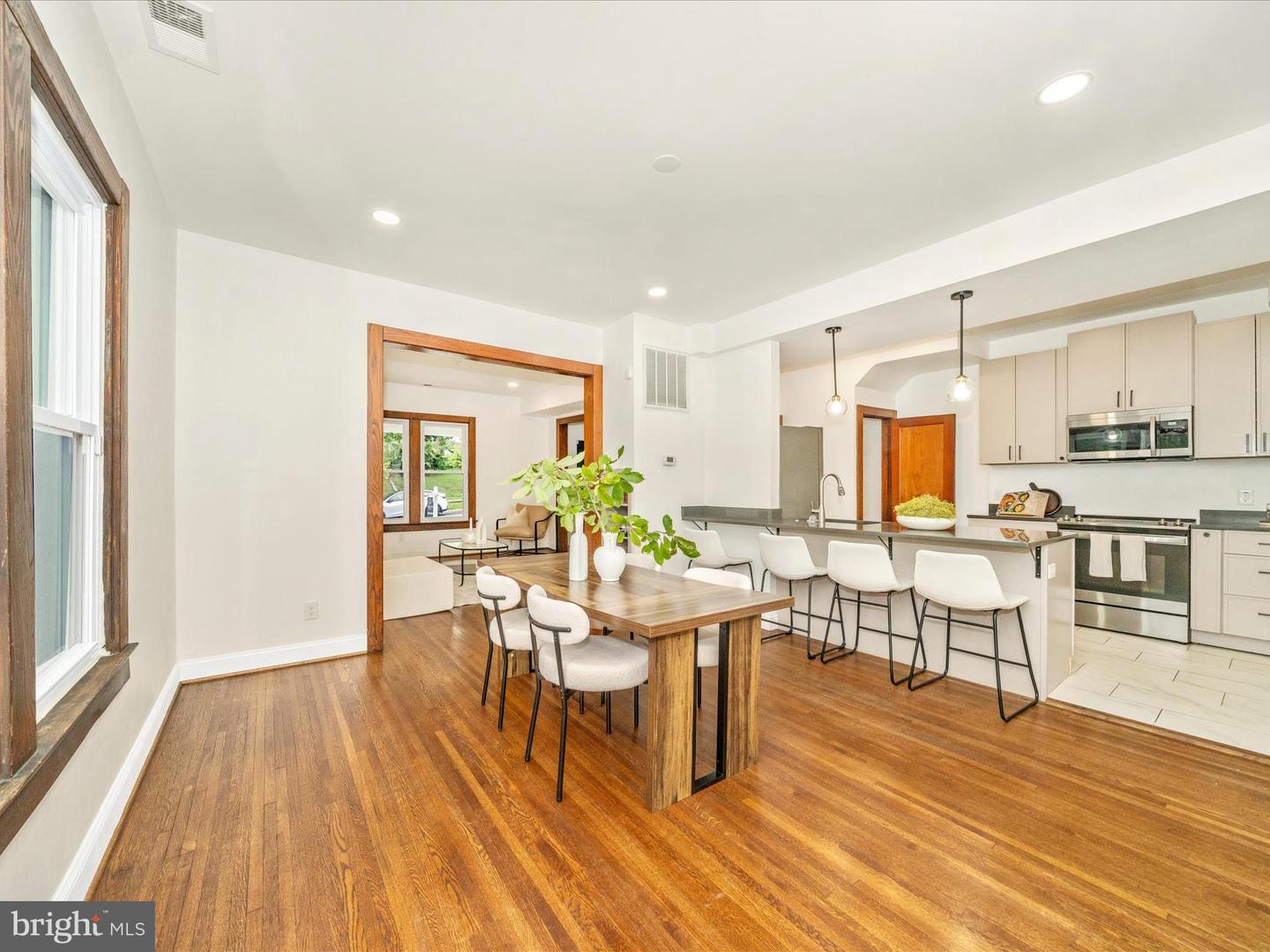 3003 20TH ST NE, WASHINGTON, District Of Columbia 20018, 4 Bedrooms Bedrooms, ,3 BathroomsBathrooms,Residential,For sale,3003 20TH ST NE,DCDC2208004 MLS # DCDC2208004