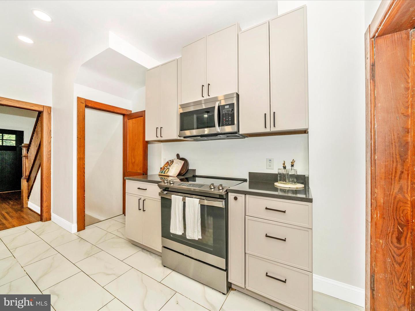 3003 20TH ST NE, WASHINGTON, District Of Columbia 20018, 4 Bedrooms Bedrooms, ,3 BathroomsBathrooms,Residential,For sale,3003 20TH ST NE,DCDC2208004 MLS # DCDC2208004