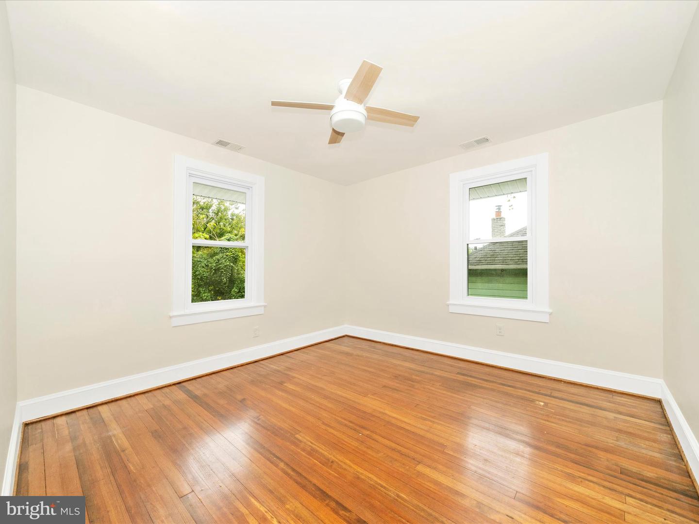 3003 20TH ST NE, WASHINGTON, District Of Columbia 20018, 4 Bedrooms Bedrooms, ,3 BathroomsBathrooms,Residential,For sale,3003 20TH ST NE,DCDC2208004 MLS # DCDC2208004