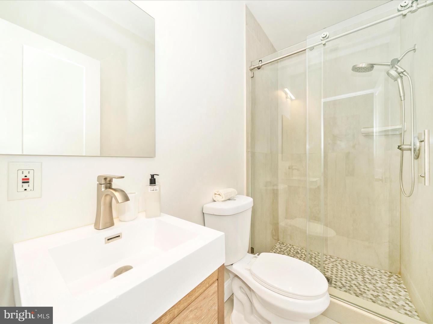 3003 20TH ST NE, WASHINGTON, District Of Columbia 20018, 4 Bedrooms Bedrooms, ,3 BathroomsBathrooms,Residential,For sale,3003 20TH ST NE,DCDC2208004 MLS # DCDC2208004