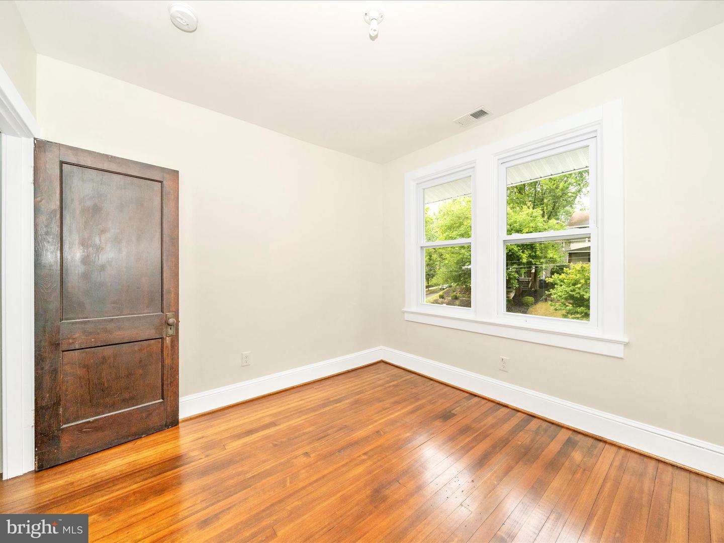 3003 20TH ST NE, WASHINGTON, District Of Columbia 20018, 4 Bedrooms Bedrooms, ,3 BathroomsBathrooms,Residential,For sale,3003 20TH ST NE,DCDC2208004 MLS # DCDC2208004