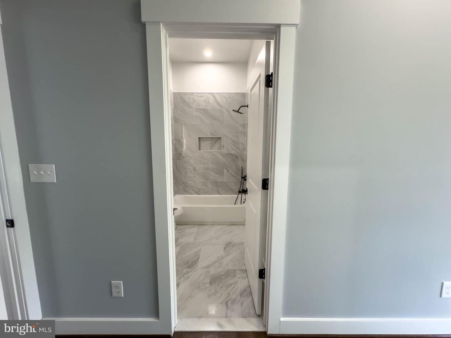 8018 LELAND RD, MANASSAS, Virginia 20111, 4 Bedrooms Bedrooms, ,4 BathroomsBathrooms,Residential,For sale,8018 LELAND RD,VAPW2098742 MLS # VAPW2098742
