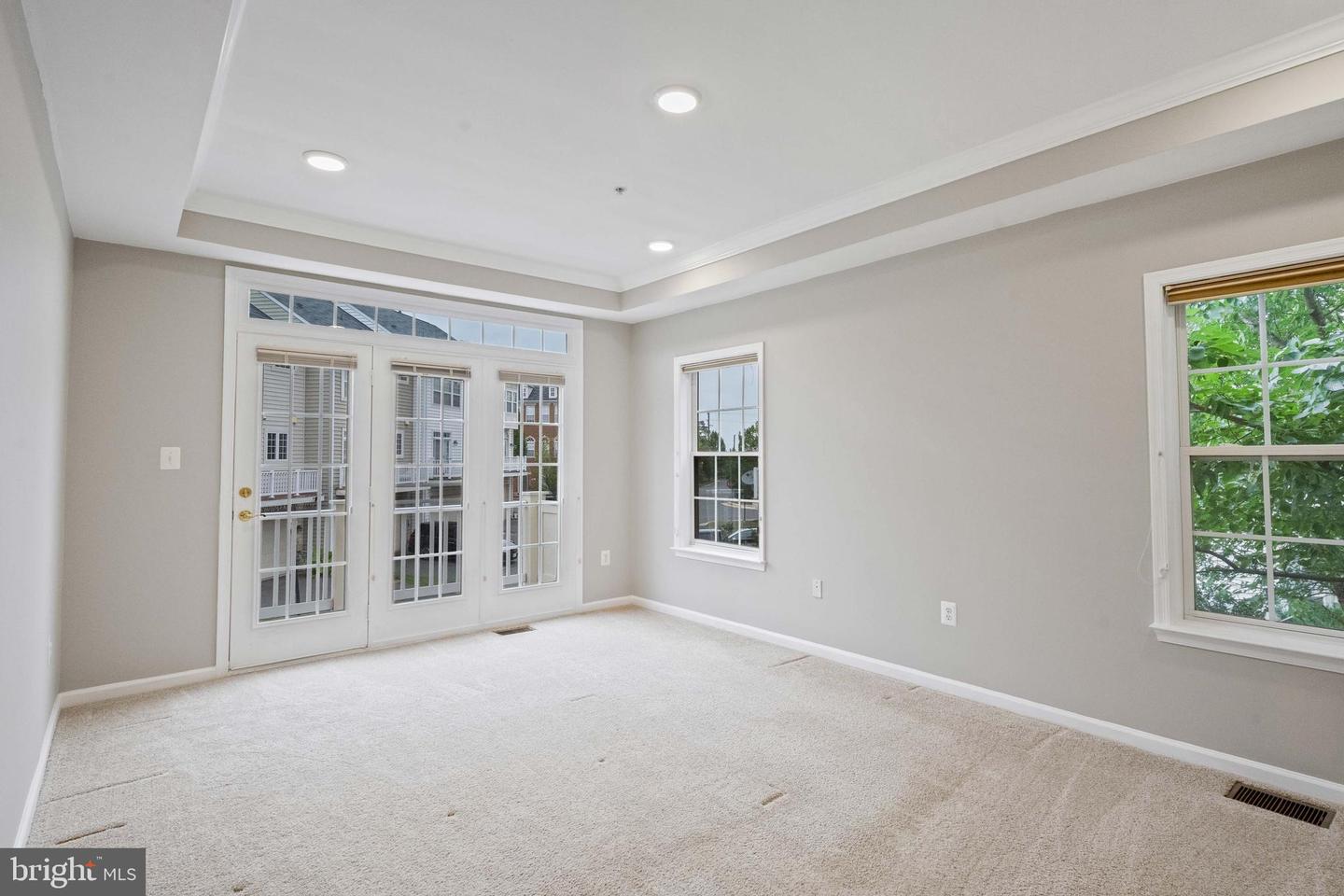 14444 VILLAGE HIGH ST #87, GAINESVILLE, Virginia 20155, 2 Bedrooms Bedrooms, 5 Rooms Rooms,2 BathroomsBathrooms,Residential,For sale,14444 VILLAGE HIGH ST #87,VAPW2099422 MLS # VAPW2099422