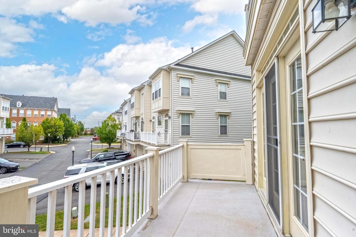 14444 VILLAGE HIGH ST #87, GAINESVILLE, Virginia 20155, 2 Bedrooms Bedrooms, 5 Rooms Rooms,2 BathroomsBathrooms,Residential,For sale,14444 VILLAGE HIGH ST #87,VAPW2099422 MLS # VAPW2099422