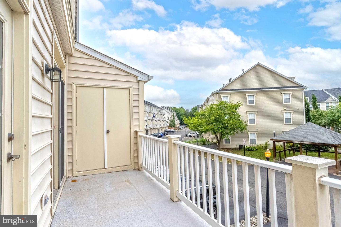 14444 VILLAGE HIGH ST #87, GAINESVILLE, Virginia 20155, 2 Bedrooms Bedrooms, 5 Rooms Rooms,2 BathroomsBathrooms,Residential,For sale,14444 VILLAGE HIGH ST #87,VAPW2099422 MLS # VAPW2099422