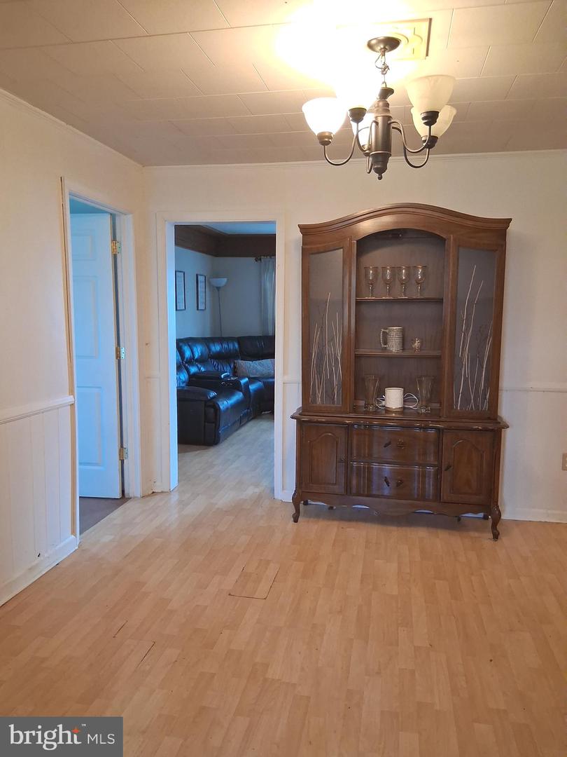 1597 FAIRFAX PIKE, STEPHENS CITY, Virginia 22655, 3 Bedrooms Bedrooms, ,1 BathroomBathrooms,Residential,For sale,1597 FAIRFAX PIKE,VAFV2035542 MLS # VAFV2035542 1597 FAIRFAX PIKE, STEPHENS CITY, Virginia 22655, 3 Bedrooms Bedrooms, ,1 BathroomBathrooms,Residential,For sale,1597 FAIRFAX PIKE,VAFV2035542 MLS # VAFV2035542