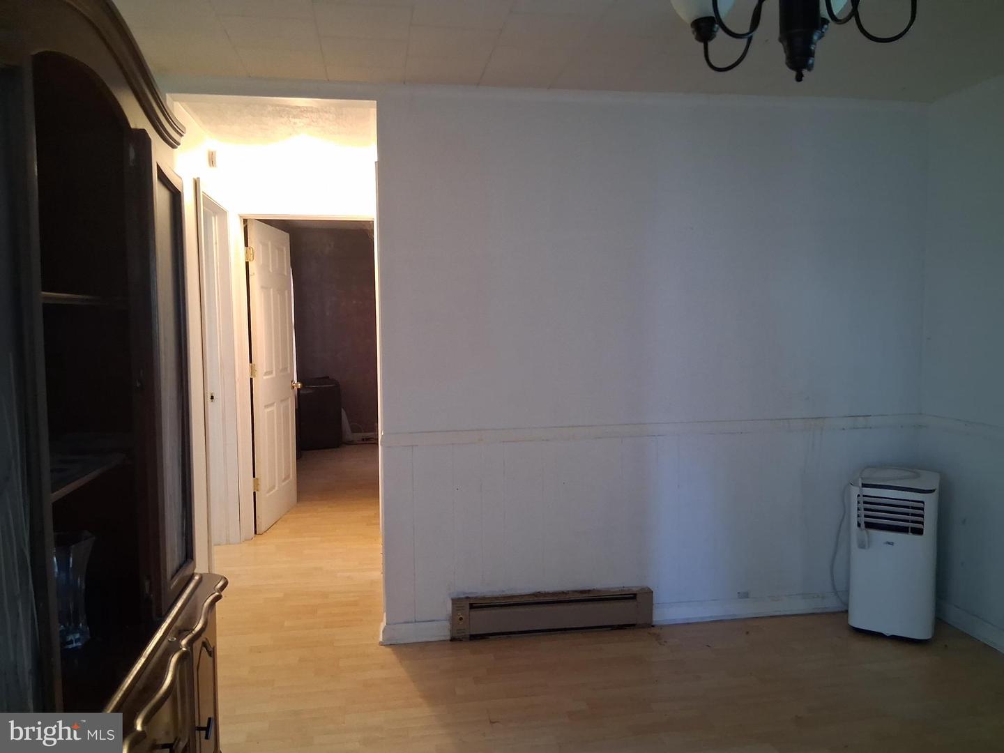 1597 FAIRFAX PIKE, STEPHENS CITY, Virginia 22655, 3 Bedrooms Bedrooms, ,1 BathroomBathrooms,Residential,For sale,1597 FAIRFAX PIKE,VAFV2035542 MLS # VAFV2035542 1597 FAIRFAX PIKE, STEPHENS CITY, Virginia 22655, 3 Bedrooms Bedrooms, ,1 BathroomBathrooms,Residential,For sale,1597 FAIRFAX PIKE,VAFV2035542 MLS # VAFV2035542