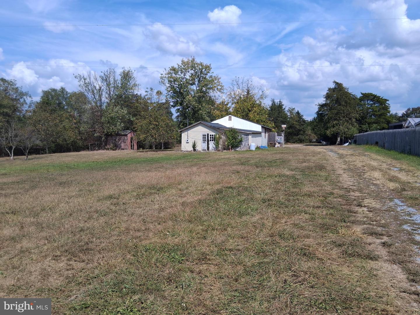 1597 FAIRFAX PIKE, STEPHENS CITY, Virginia 22655, 3 Bedrooms Bedrooms, ,1 BathroomBathrooms,Residential,For sale,1597 FAIRFAX PIKE,VAFV2035542 MLS # VAFV2035542 1597 FAIRFAX PIKE, STEPHENS CITY, Virginia 22655, 3 Bedrooms Bedrooms, ,1 BathroomBathrooms,Residential,For sale,1597 FAIRFAX PIKE,VAFV2035542 MLS # VAFV2035542