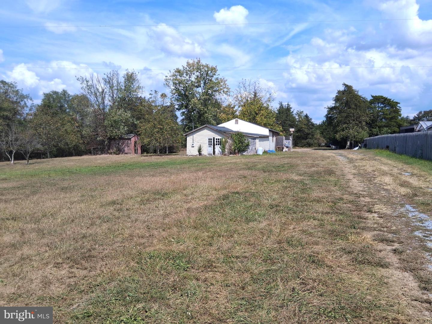 1597 FAIRFAX PIKE, STEPHENS CITY, Virginia 22655, 3 Bedrooms Bedrooms, ,1 BathroomBathrooms,Residential,For sale,1597 FAIRFAX PIKE,VAFV2035542 MLS # VAFV2035542 1597 FAIRFAX PIKE, STEPHENS CITY, Virginia 22655, 3 Bedrooms Bedrooms, ,1 BathroomBathrooms,Residential,For sale,1597 FAIRFAX PIKE,VAFV2035542 MLS # VAFV2035542