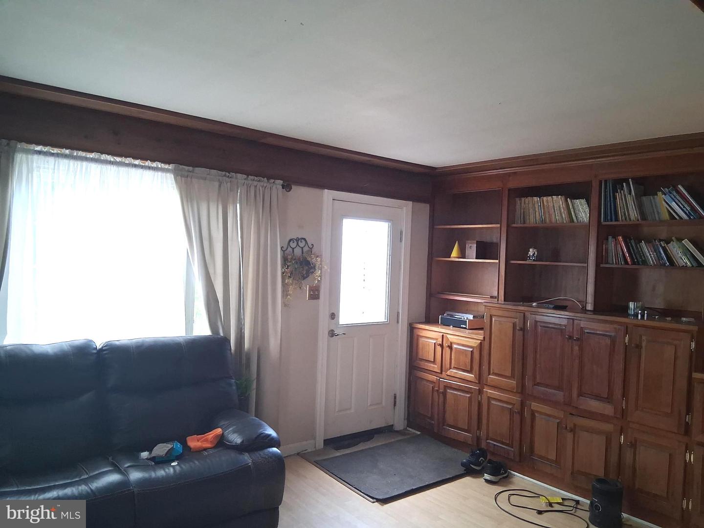 1597 FAIRFAX PIKE, STEPHENS CITY, Virginia 22655, 3 Bedrooms Bedrooms, ,1 BathroomBathrooms,Residential,For sale,1597 FAIRFAX PIKE,VAFV2035542 MLS # VAFV2035542 1597 FAIRFAX PIKE, STEPHENS CITY, Virginia 22655, 3 Bedrooms Bedrooms, ,1 BathroomBathrooms,Residential,For sale,1597 FAIRFAX PIKE,VAFV2035542 MLS # VAFV2035542