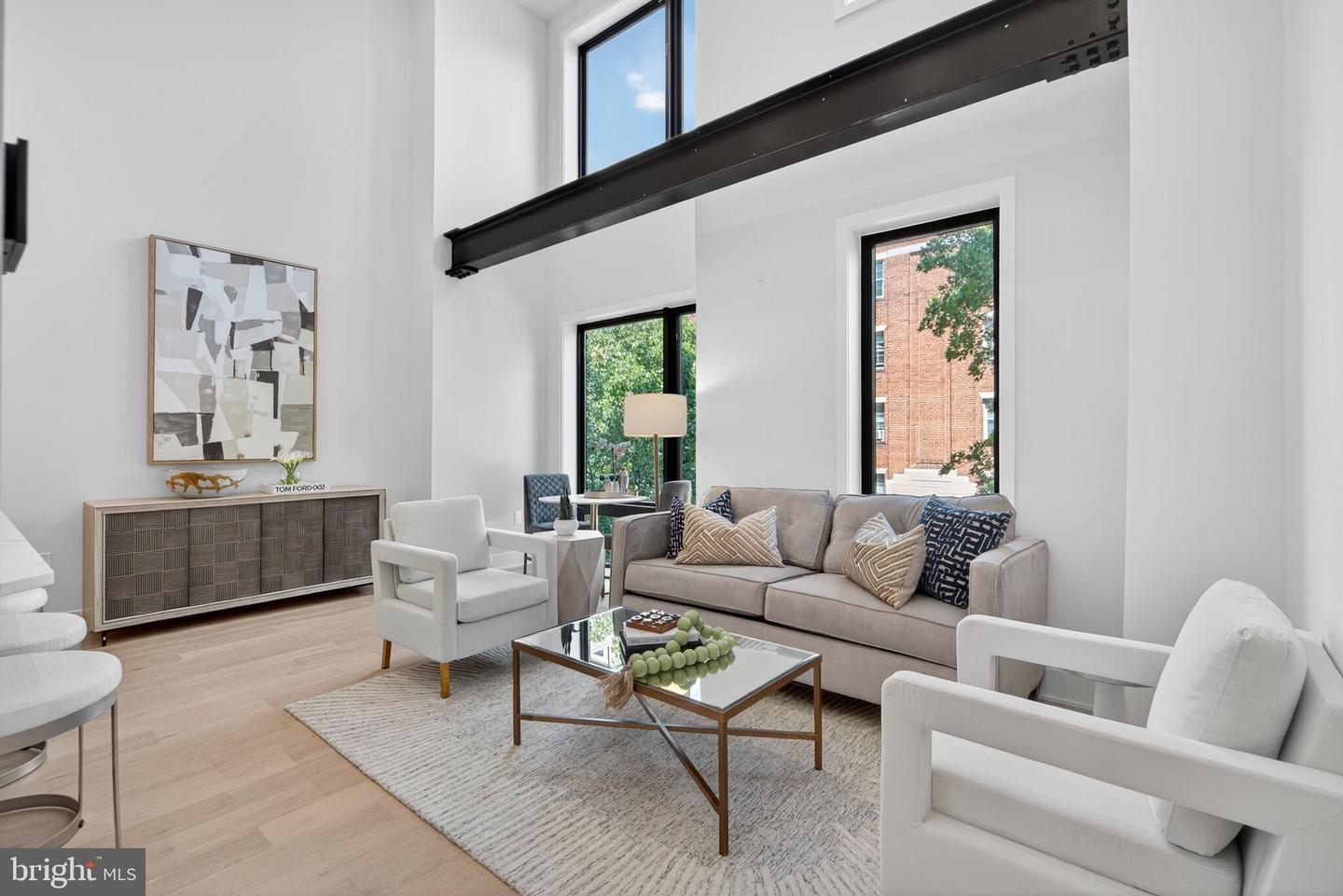 2440 ONTARIO RD NW #6, WASHINGTON, District Of Columbia 20009, 2 Bedrooms Bedrooms, ,2 BathroomsBathrooms,Residential,For sale,2440 ONTARIO RD NW #6,DCDC2211692 MLS # DCDC2211692