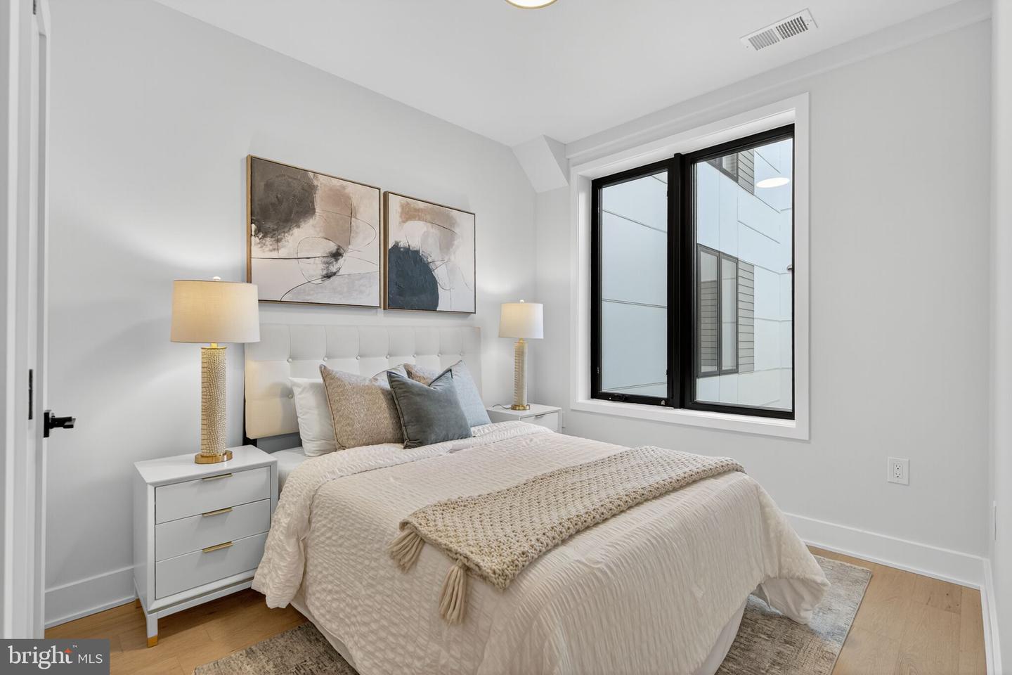 2440 ONTARIO RD NW #6, WASHINGTON, District Of Columbia 20009, 2 Bedrooms Bedrooms, ,2 BathroomsBathrooms,Residential,For sale,2440 ONTARIO RD NW #6,DCDC2211692 MLS # DCDC2211692