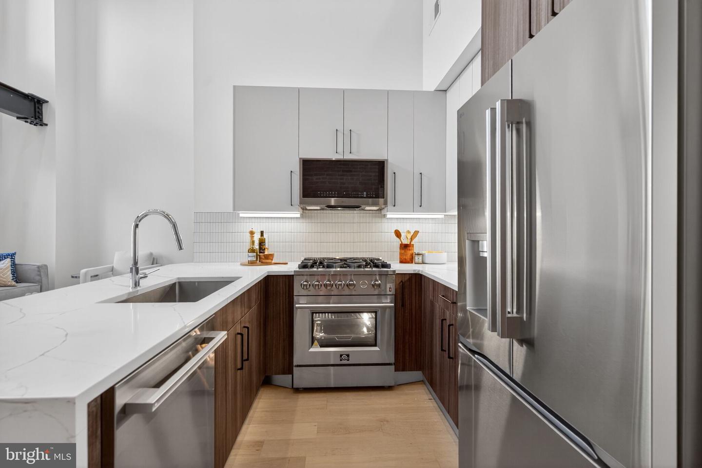 2440 ONTARIO RD NW #6, WASHINGTON, District Of Columbia 20009, 2 Bedrooms Bedrooms, ,2 BathroomsBathrooms,Residential,For sale,2440 ONTARIO RD NW #6,DCDC2211692 MLS # DCDC2211692