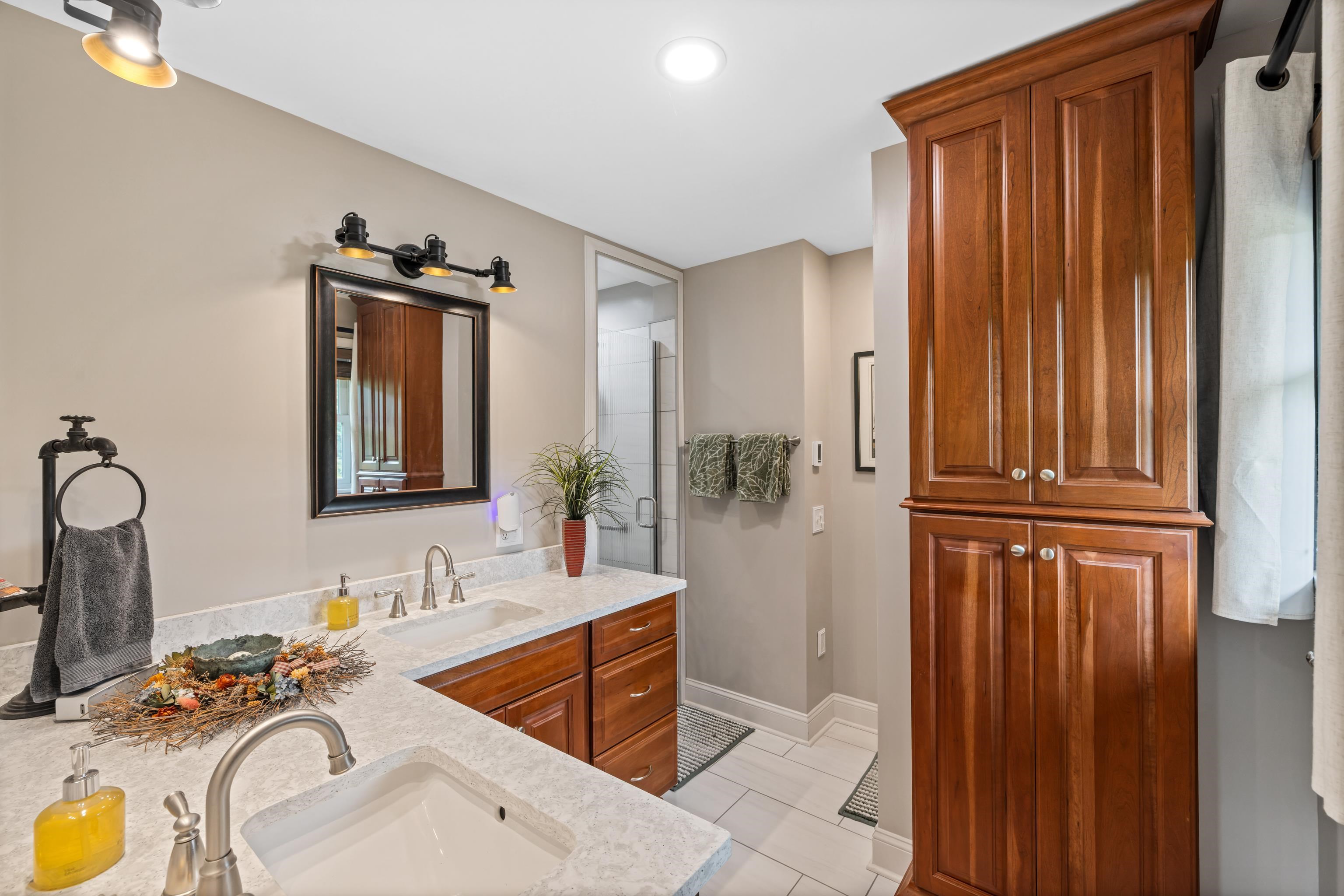 125 WARREN OAKS LN, WAYNESBORO, Virginia 22980, 3 Bedrooms Bedrooms, ,3 BathroomsBathrooms,Residential,125 WARREN OAKS LN,668164 MLS # 668164