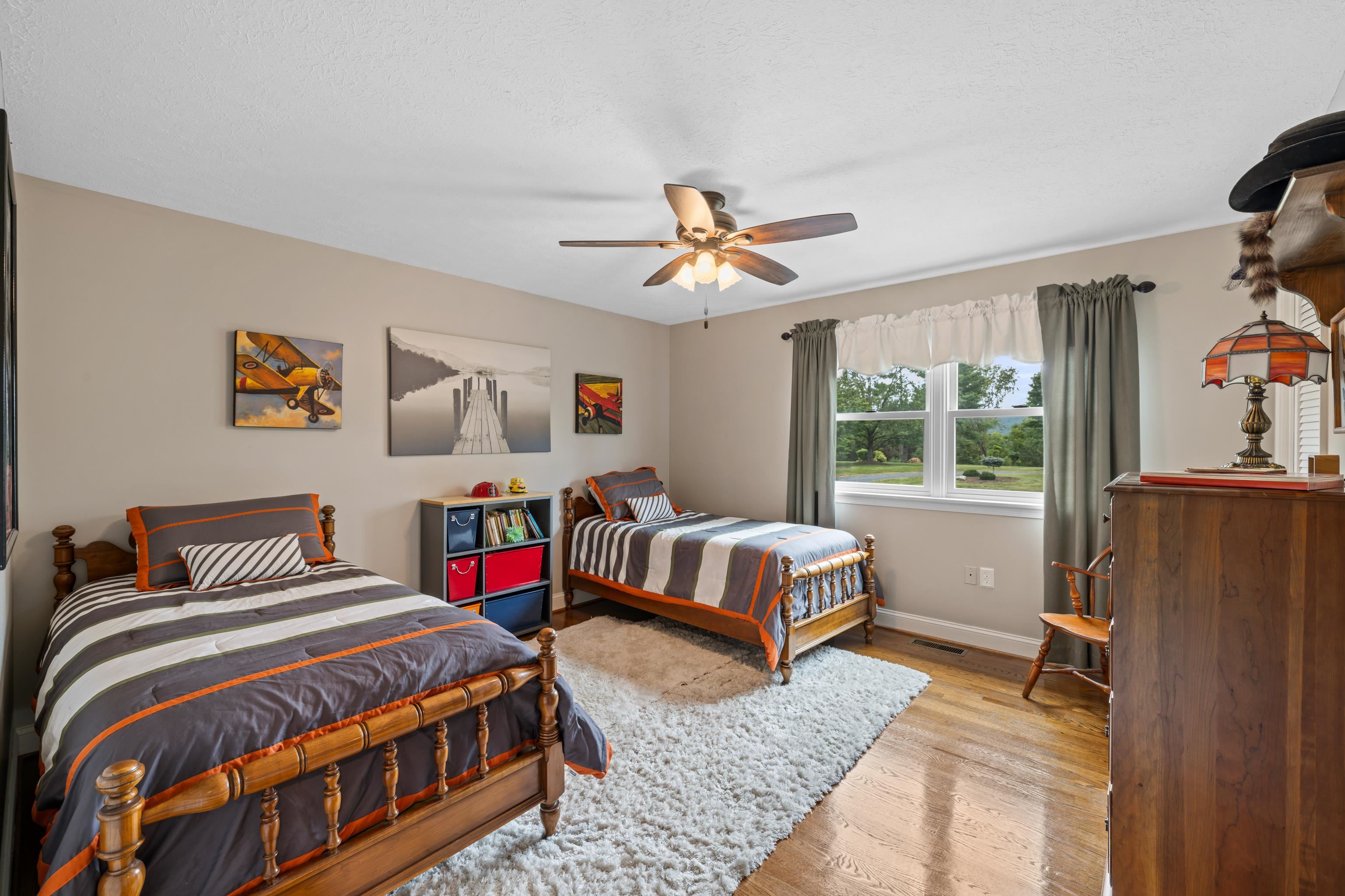 125 WARREN OAKS LN, WAYNESBORO, Virginia 22980, 3 Bedrooms Bedrooms, ,3 BathroomsBathrooms,Residential,125 WARREN OAKS LN,668164 MLS # 668164