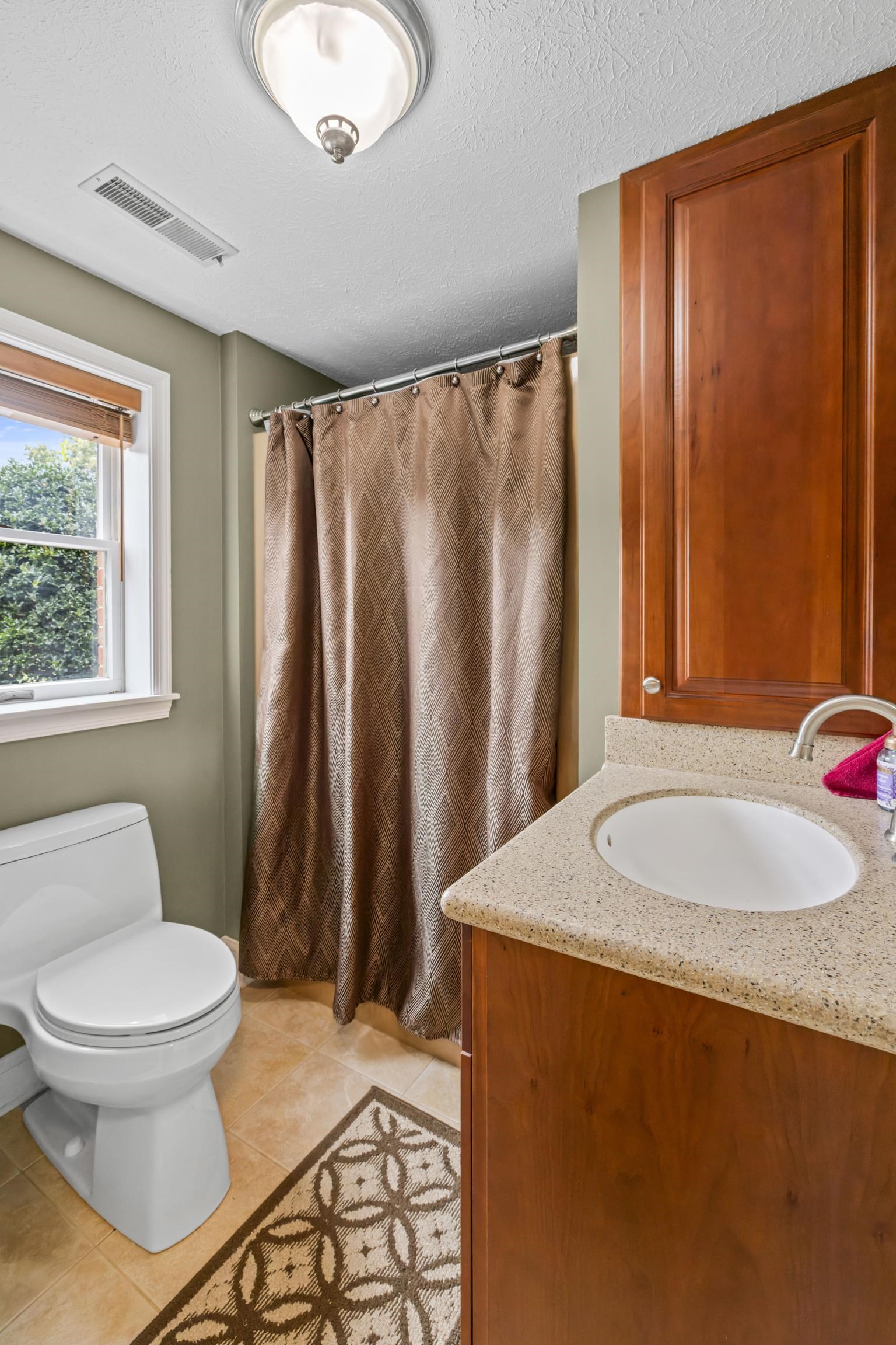 125 WARREN OAKS LN, WAYNESBORO, Virginia 22980, 3 Bedrooms Bedrooms, ,3 BathroomsBathrooms,Residential,125 WARREN OAKS LN,668164 MLS # 668164