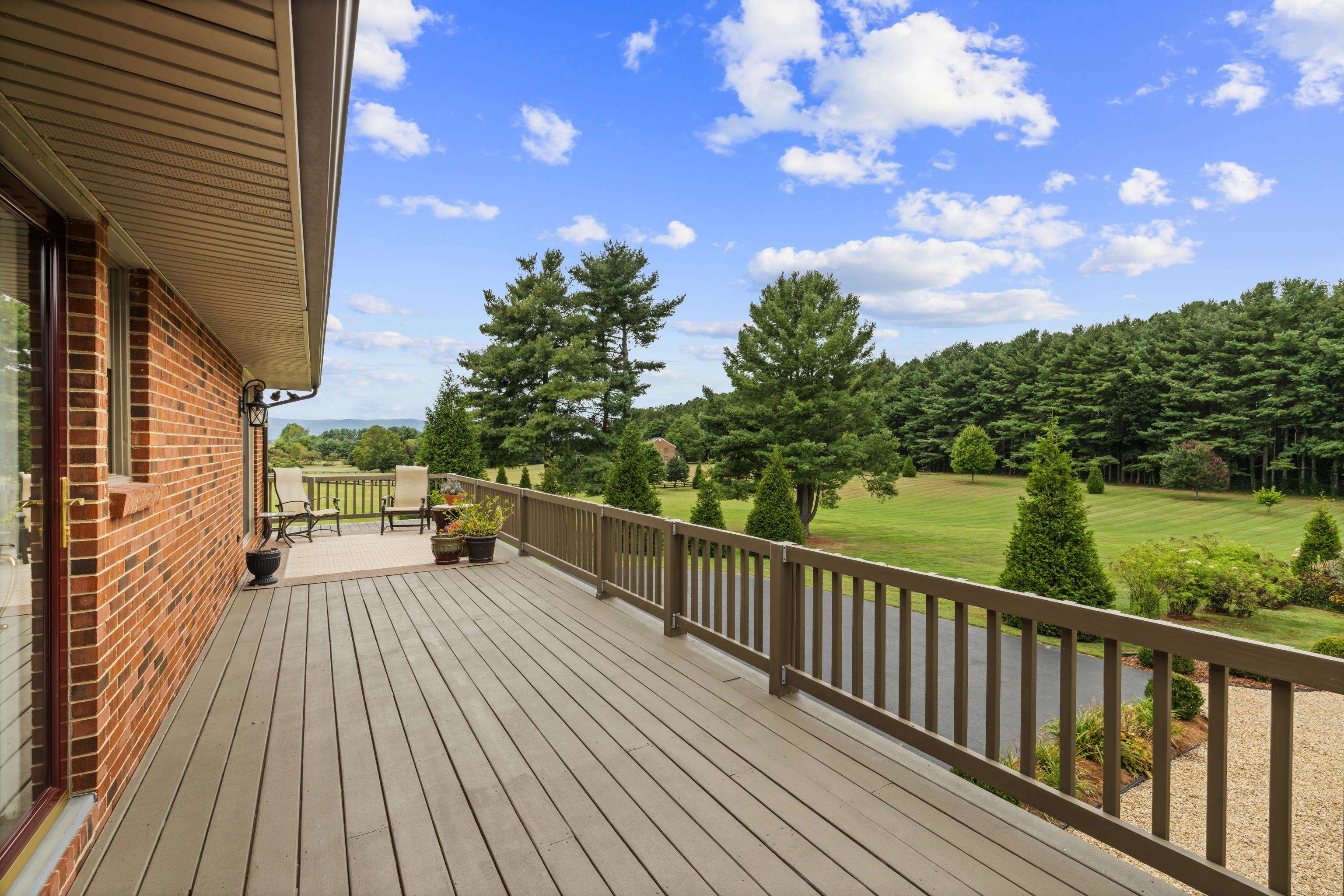 125 WARREN OAKS LN, WAYNESBORO, Virginia 22980, 3 Bedrooms Bedrooms, ,3 BathroomsBathrooms,Residential,125 WARREN OAKS LN,668164 MLS # 668164