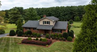 125 WARREN OAKS LN, WAYNESBORO, Virginia 22980, 3 Bedrooms Bedrooms, ,3 BathroomsBathrooms,Residential,125 WARREN OAKS LN,668164 MLS # 668164