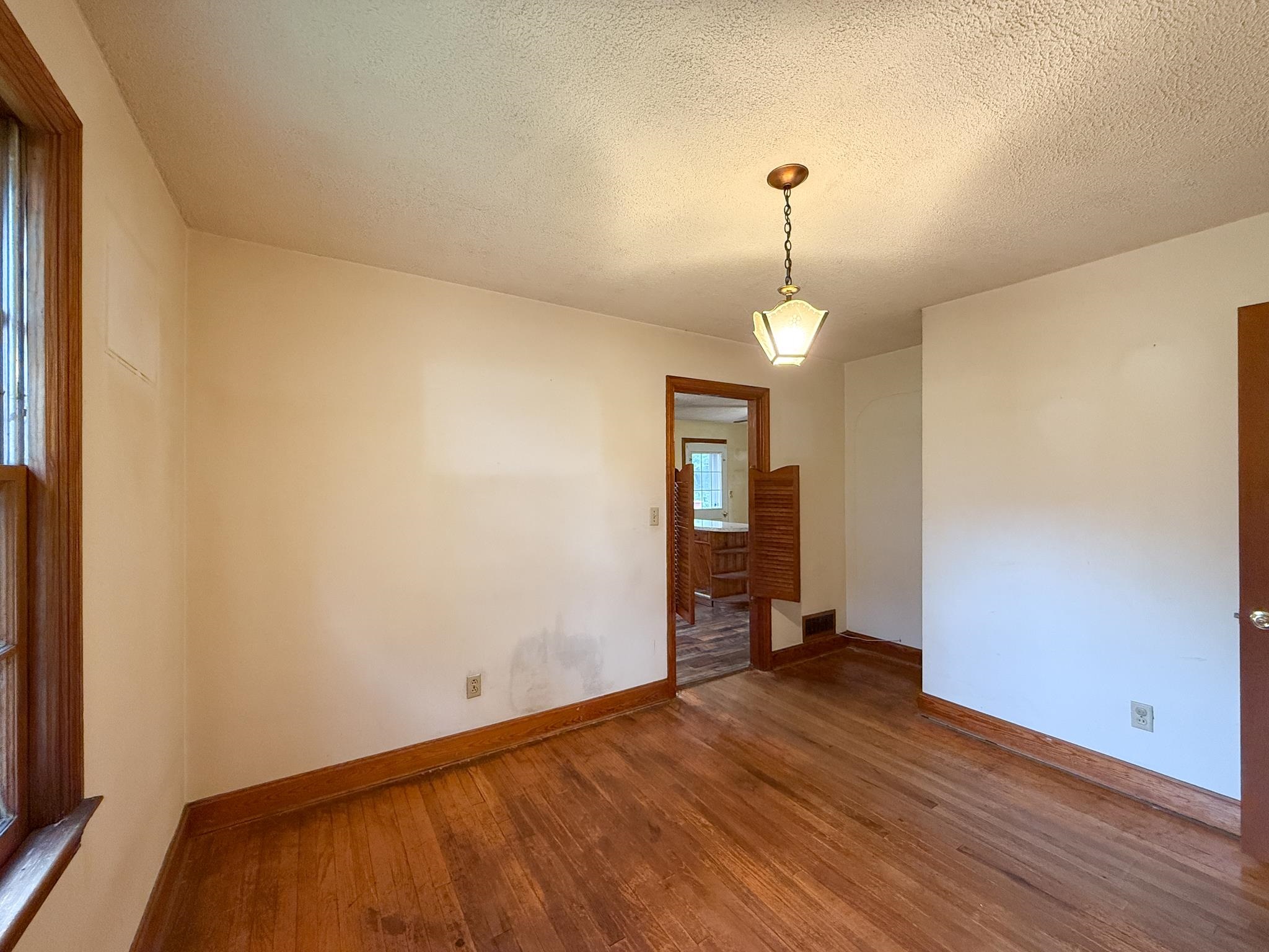 1717 FIRST ST, STAUNTON, Virginia 24401, 3 Bedrooms Bedrooms, ,2 BathroomsBathrooms,Residential,1717 FIRST ST,668174 MLS # 668174