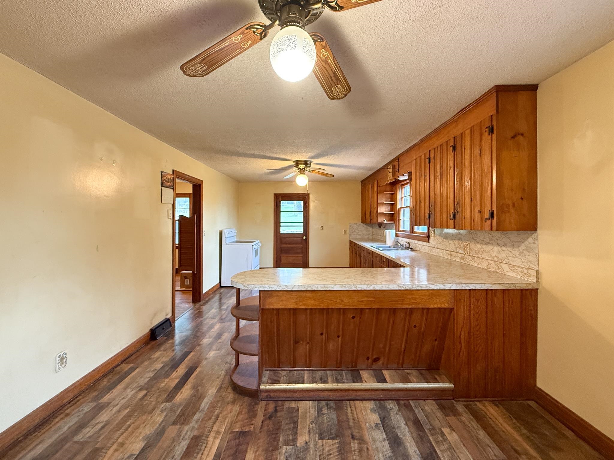 1717 FIRST ST, STAUNTON, Virginia 24401, 3 Bedrooms Bedrooms, ,2 BathroomsBathrooms,Residential,1717 FIRST ST,668174 MLS # 668174