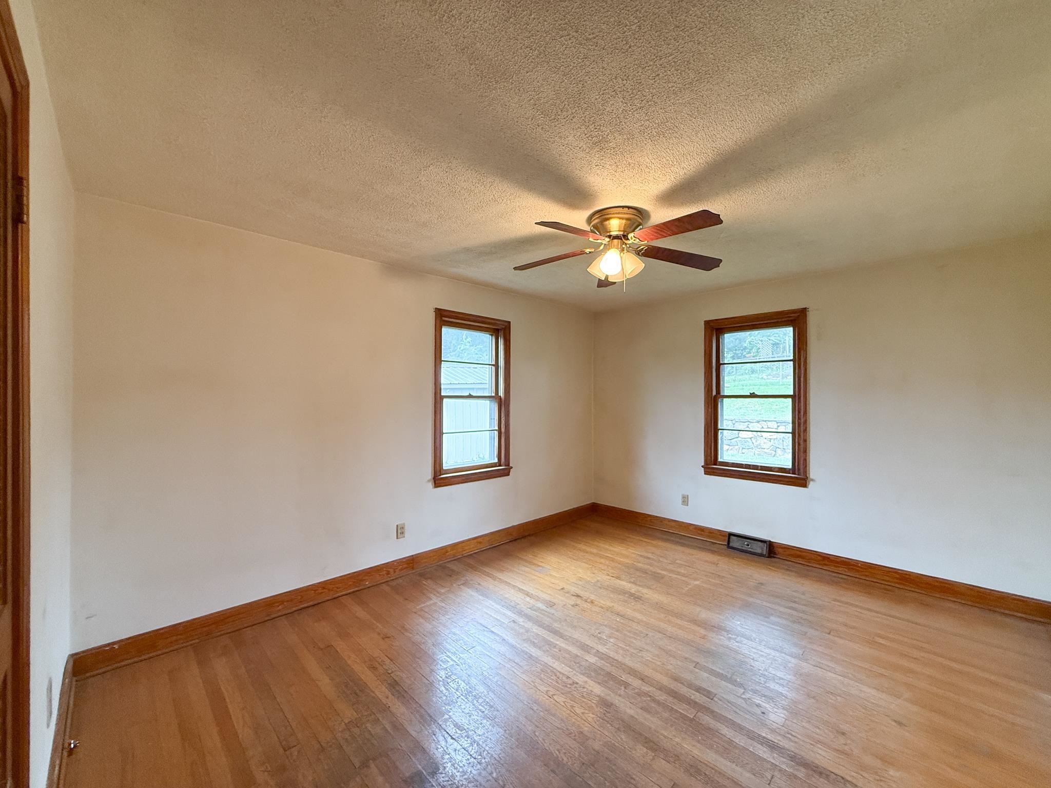 1717 FIRST ST, STAUNTON, Virginia 24401, 3 Bedrooms Bedrooms, ,2 BathroomsBathrooms,Residential,1717 FIRST ST,668174 MLS # 668174