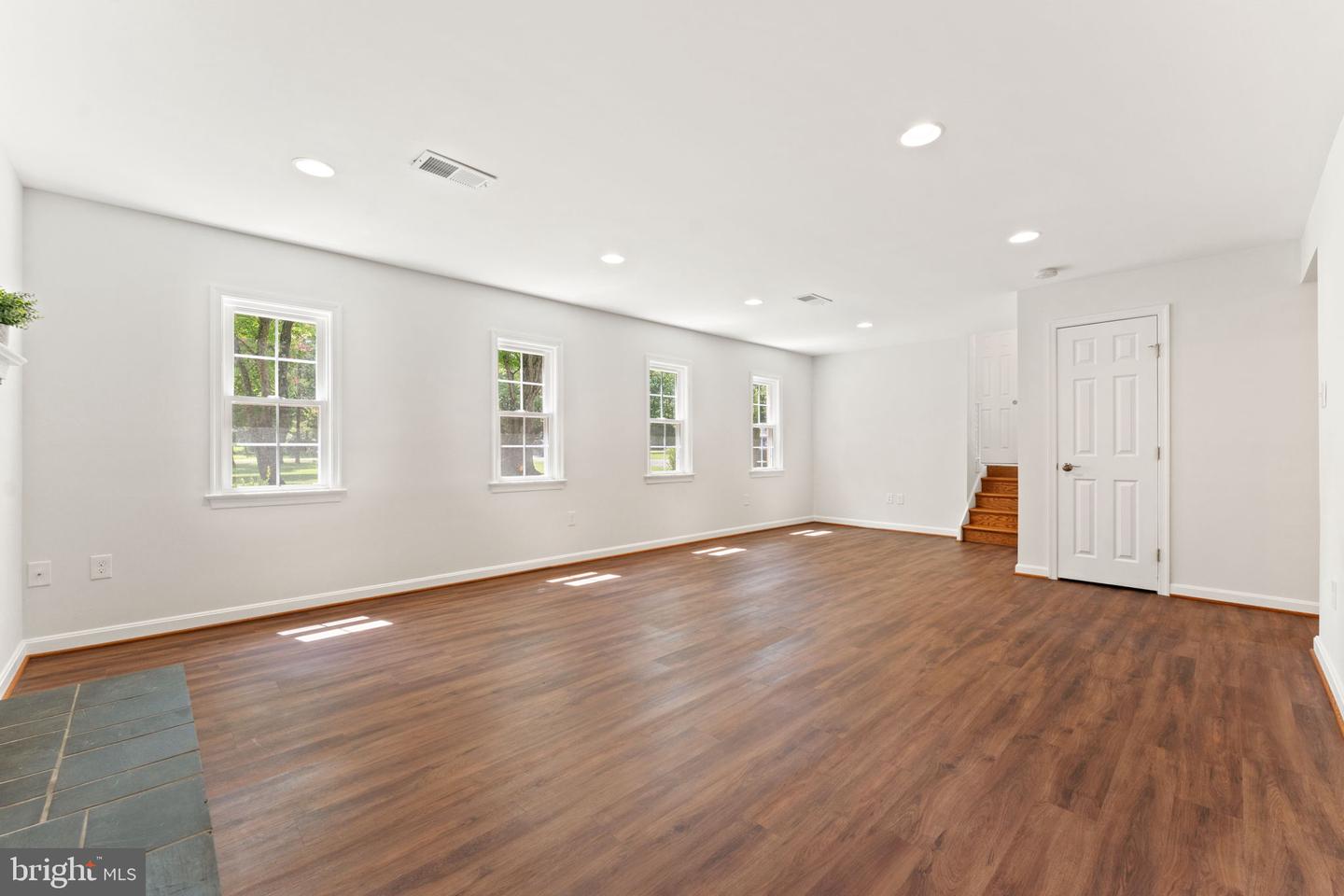 14010 FITZWATER DR, NOKESVILLE, Virginia 20181, 5 Bedrooms Bedrooms, ,3 BathroomsBathrooms,Residential,For sale,14010 FITZWATER DR,VAPW2099904 MLS # VAPW2099904