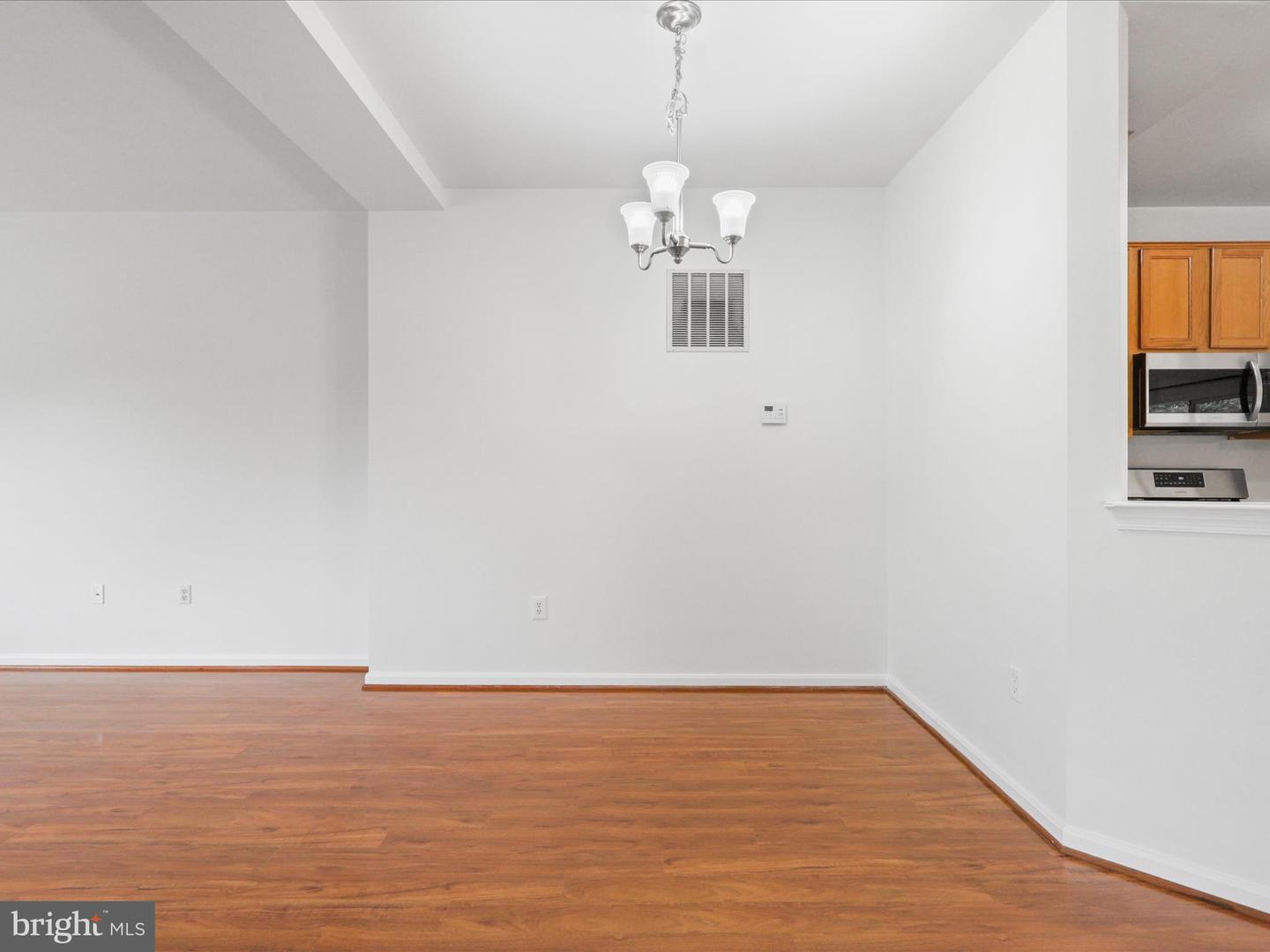 7700 SHADOWCREEK TER, SPRINGFIELD, Virginia 22153, 3 Bedrooms Bedrooms, ,2 BathroomsBathrooms,Residential,For sale,7700 SHADOWCREEK TER,VAFX2257620 MLS # VAFX2257620