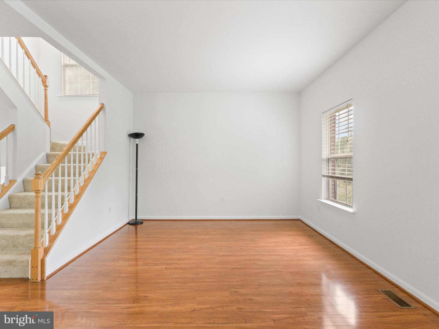 7700 SHADOWCREEK TER, SPRINGFIELD, Virginia 22153, 3 Bedrooms Bedrooms, ,2 BathroomsBathrooms,Residential,For sale,7700 SHADOWCREEK TER,VAFX2257620 MLS # VAFX2257620