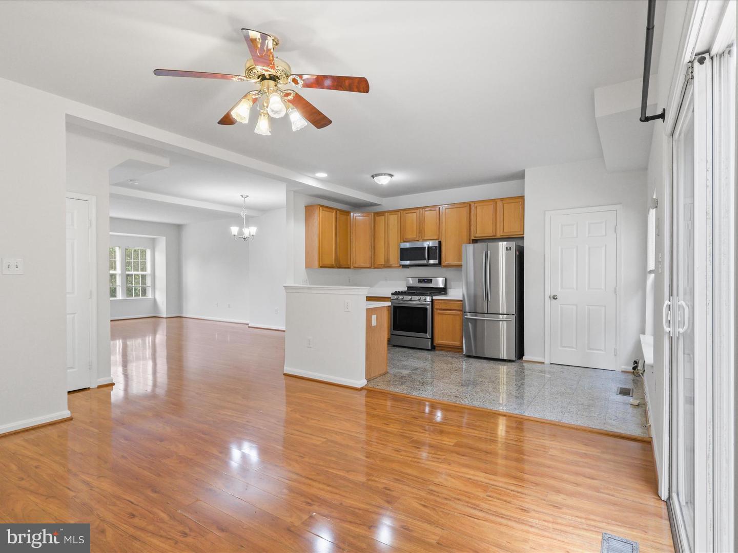 7700 SHADOWCREEK TER, SPRINGFIELD, Virginia 22153, 3 Bedrooms Bedrooms, ,2 BathroomsBathrooms,Residential,For sale,7700 SHADOWCREEK TER,VAFX2257620 MLS # VAFX2257620