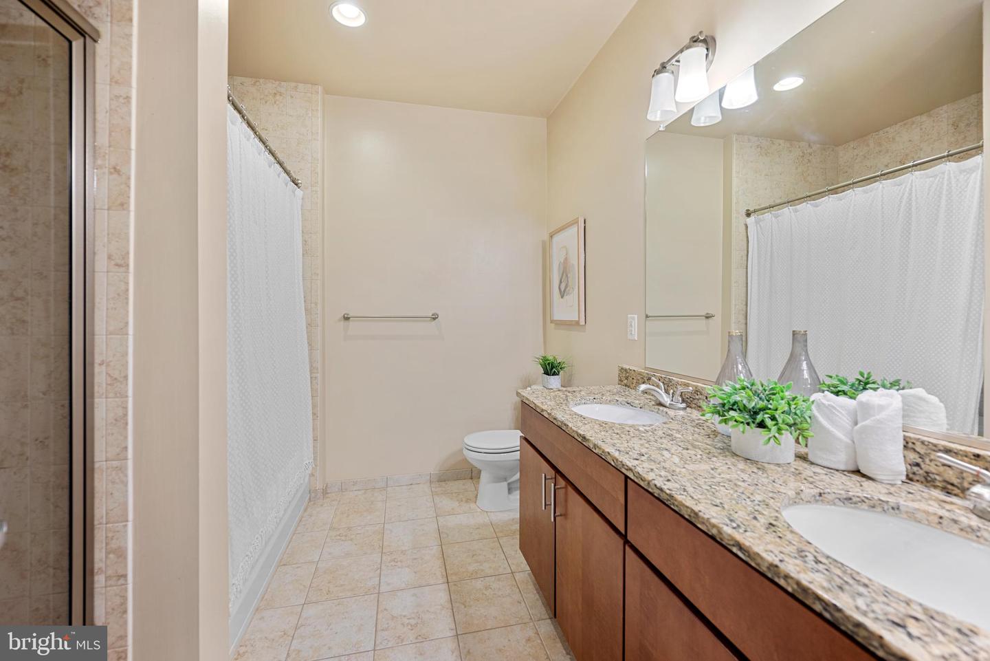 2517 SAYLES PL SE #10, WASHINGTON, District Of Columbia 20020, 3 Bedrooms Bedrooms, ,2 BathroomsBathrooms,Residential,For sale,2517 SAYLES PL SE #10,DCDC2212242 MLS # DCDC2212242