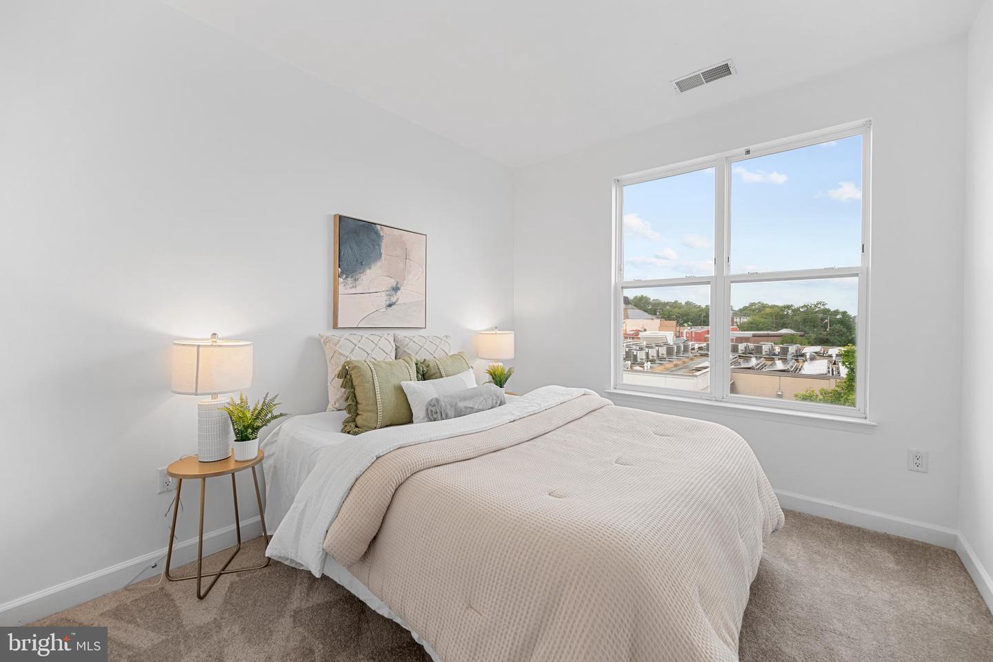 2517 SAYLES PL SE #10, WASHINGTON, District Of Columbia 20020, 3 Bedrooms Bedrooms, ,2 BathroomsBathrooms,Residential,For sale,2517 SAYLES PL SE #10,DCDC2212242 MLS # DCDC2212242