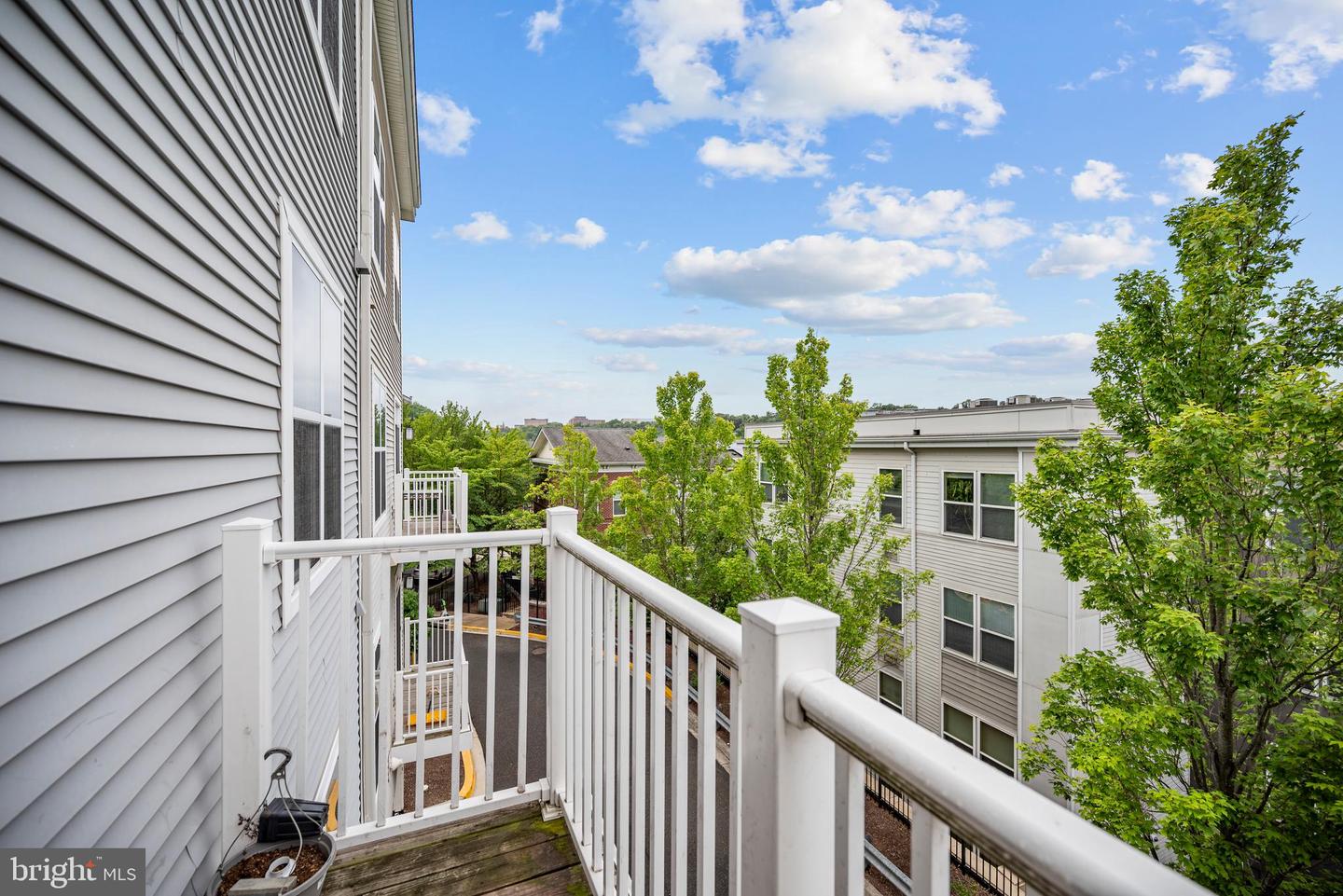 2517 SAYLES PL SE #10, WASHINGTON, District Of Columbia 20020, 3 Bedrooms Bedrooms, ,2 BathroomsBathrooms,Residential,For sale,2517 SAYLES PL SE #10,DCDC2212242 MLS # DCDC2212242