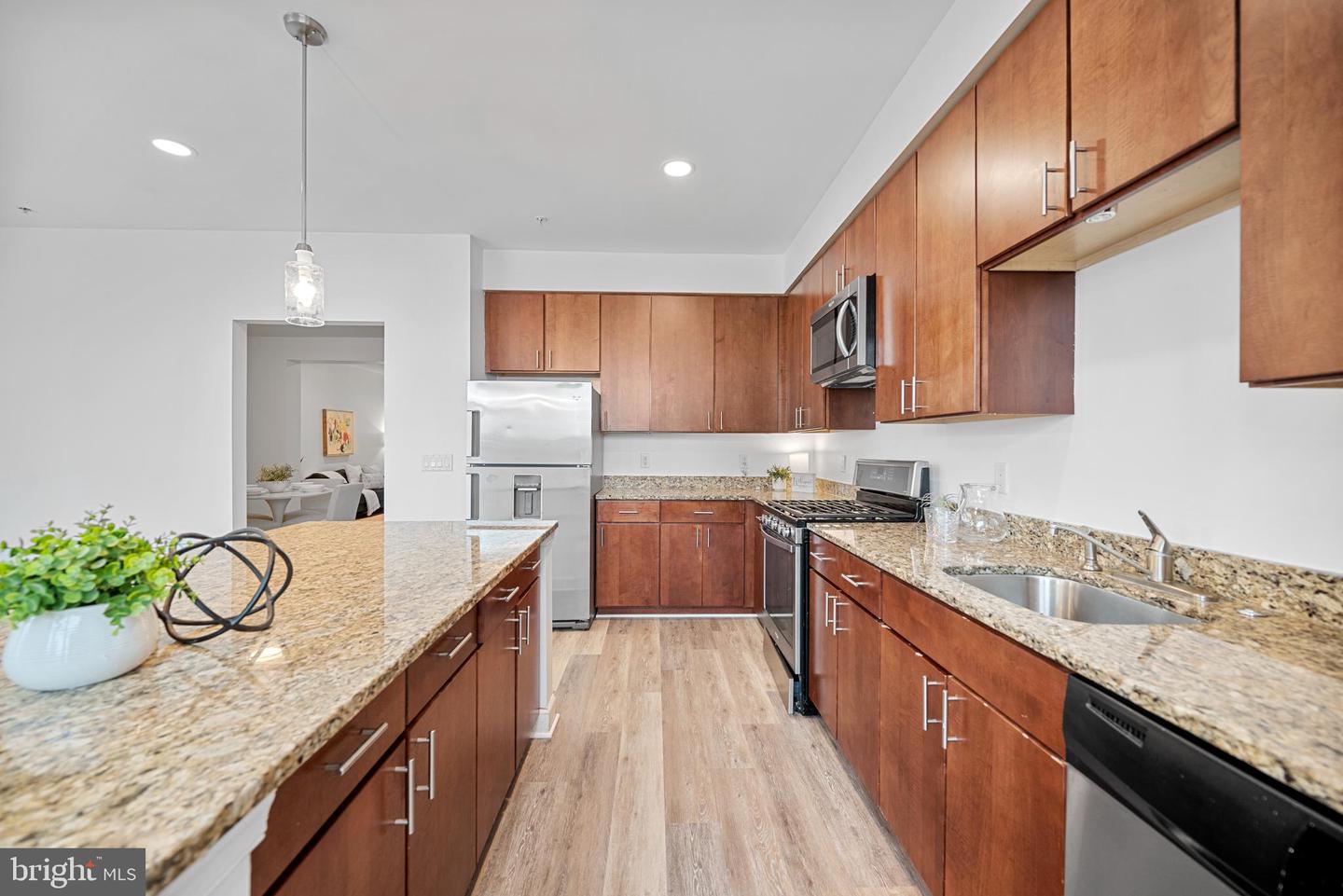 2517 SAYLES PL SE #10, WASHINGTON, District Of Columbia 20020, 3 Bedrooms Bedrooms, ,2 BathroomsBathrooms,Residential,For sale,2517 SAYLES PL SE #10,DCDC2212242 MLS # DCDC2212242