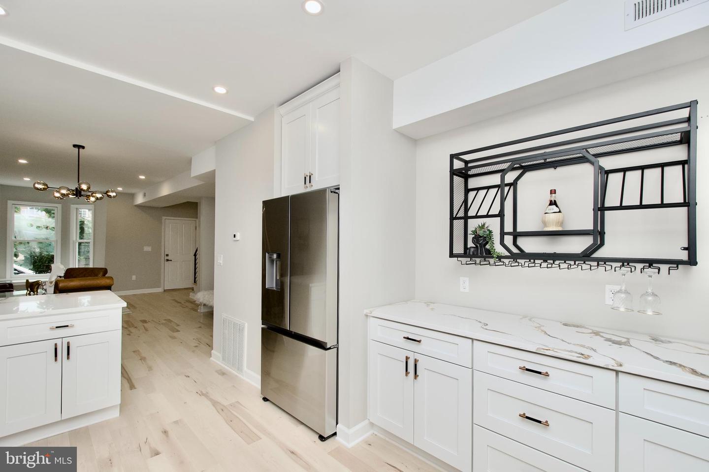 318 N PAYNE ST, ALEXANDRIA, Virginia 22314, 2 Bedrooms Bedrooms, ,2 BathroomsBathrooms,Residential,For sale,318 N PAYNE ST,VAAX2047916 MLS # VAAX2047916
