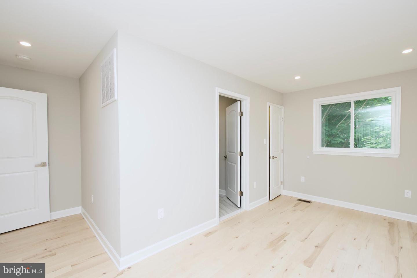 318 N PAYNE ST, ALEXANDRIA, Virginia 22314, 2 Bedrooms Bedrooms, ,2 BathroomsBathrooms,Residential,For sale,318 N PAYNE ST,VAAX2047916 MLS # VAAX2047916