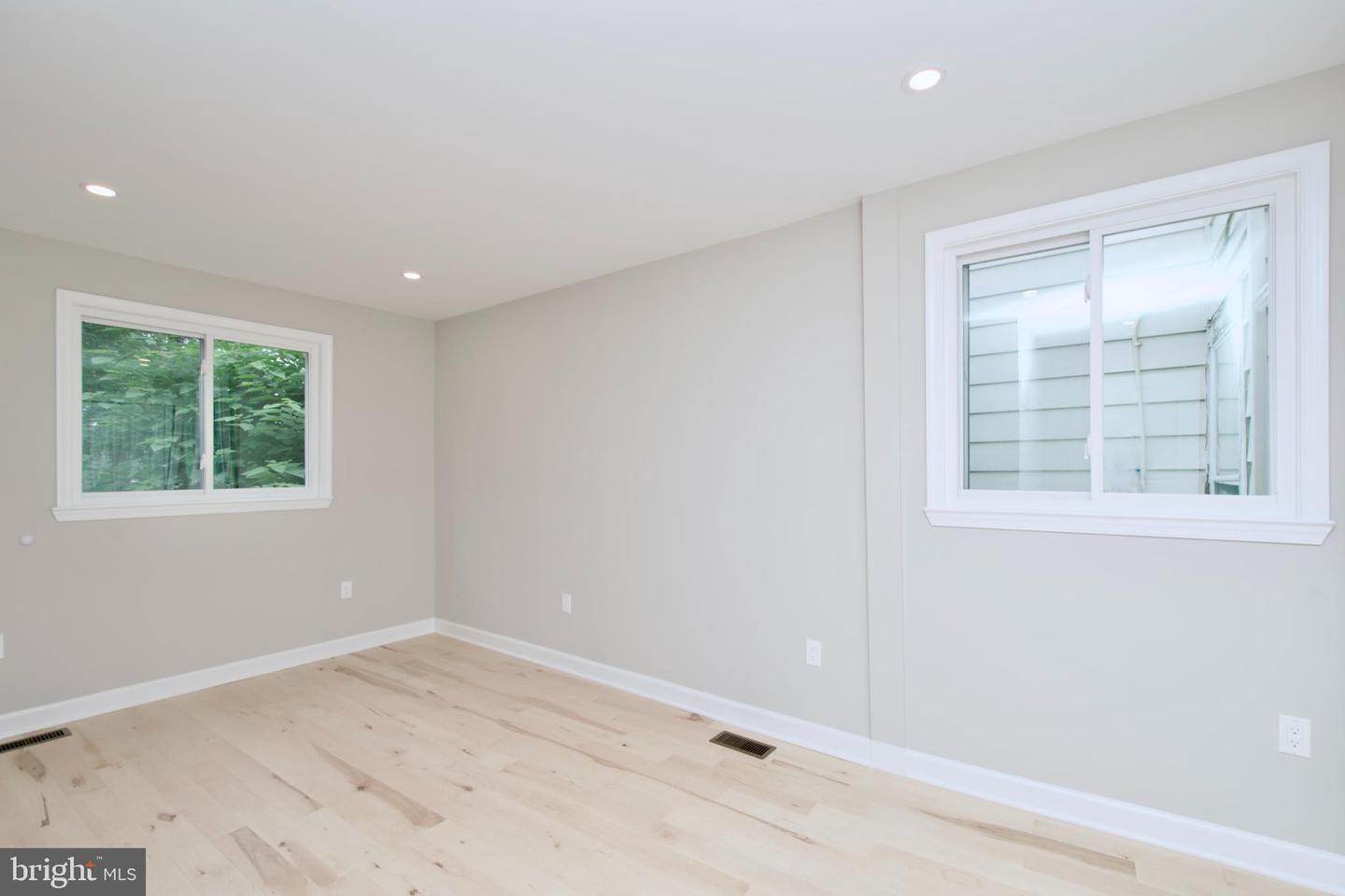 318 N PAYNE ST, ALEXANDRIA, Virginia 22314, 2 Bedrooms Bedrooms, ,2 BathroomsBathrooms,Residential,For sale,318 N PAYNE ST,VAAX2047916 MLS # VAAX2047916