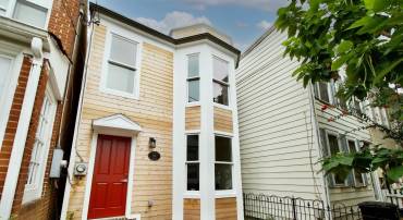 318 N PAYNE ST, ALEXANDRIA, Virginia 22314, 2 Bedrooms Bedrooms, ,2 BathroomsBathrooms,Residential,For sale,318 N PAYNE ST,VAAX2047916 MLS # VAAX2047916