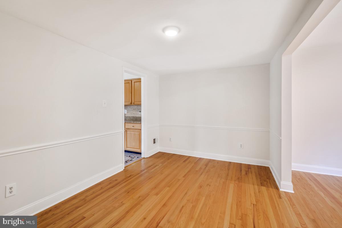 3093 COVINGTON ST, FAIRFAX, Virginia 22031, 4 Bedrooms Bedrooms, ,3 BathroomsBathrooms,Residential,For sale,3093 COVINGTON ST,VAFX2257990 MLS # VAFX2257990