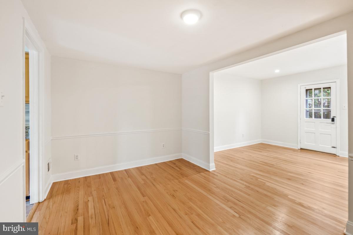 3093 COVINGTON ST, FAIRFAX, Virginia 22031, 4 Bedrooms Bedrooms, ,3 BathroomsBathrooms,Residential,For sale,3093 COVINGTON ST,VAFX2257990 MLS # VAFX2257990