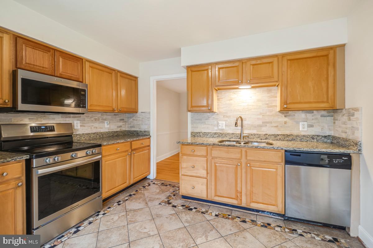 3093 COVINGTON ST, FAIRFAX, Virginia 22031, 4 Bedrooms Bedrooms, ,3 BathroomsBathrooms,Residential,For sale,3093 COVINGTON ST,VAFX2257990 MLS # VAFX2257990