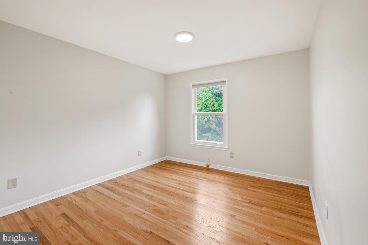 3093 COVINGTON ST, FAIRFAX, Virginia 22031, 4 Bedrooms Bedrooms, ,3 BathroomsBathrooms,Residential,For sale,3093 COVINGTON ST,VAFX2257990 MLS # VAFX2257990
