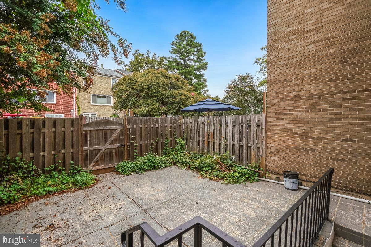 3093 COVINGTON ST, FAIRFAX, Virginia 22031, 4 Bedrooms Bedrooms, ,3 BathroomsBathrooms,Residential,For sale,3093 COVINGTON ST,VAFX2257990 MLS # VAFX2257990