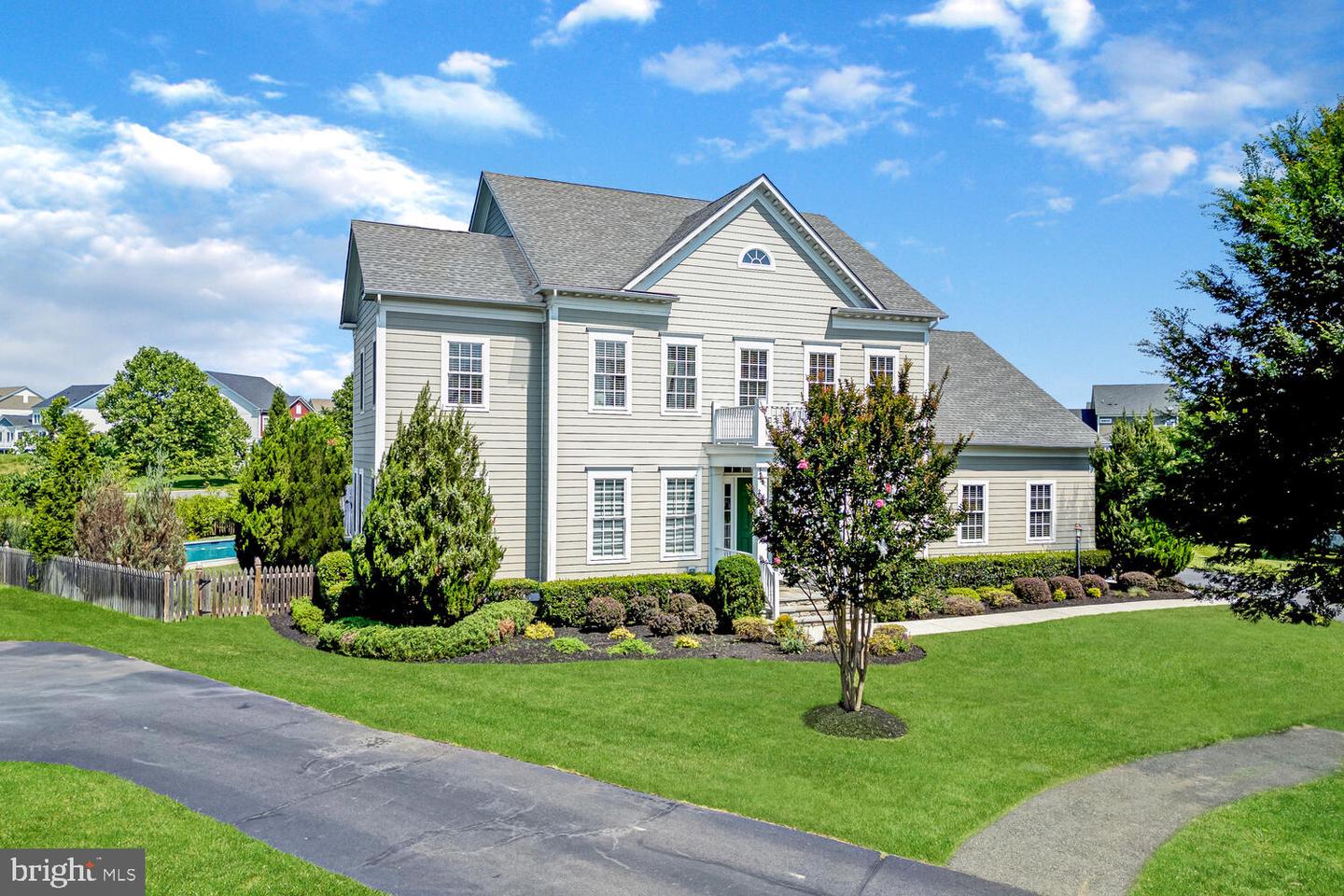 41744 IVY GLEN CT, ASHBURN, Virginia 20148, 4 Bedrooms Bedrooms, ,4 BathroomsBathrooms,Residential,For sale,41744 IVY GLEN CT,VALO2103376 MLS # VALO2103376