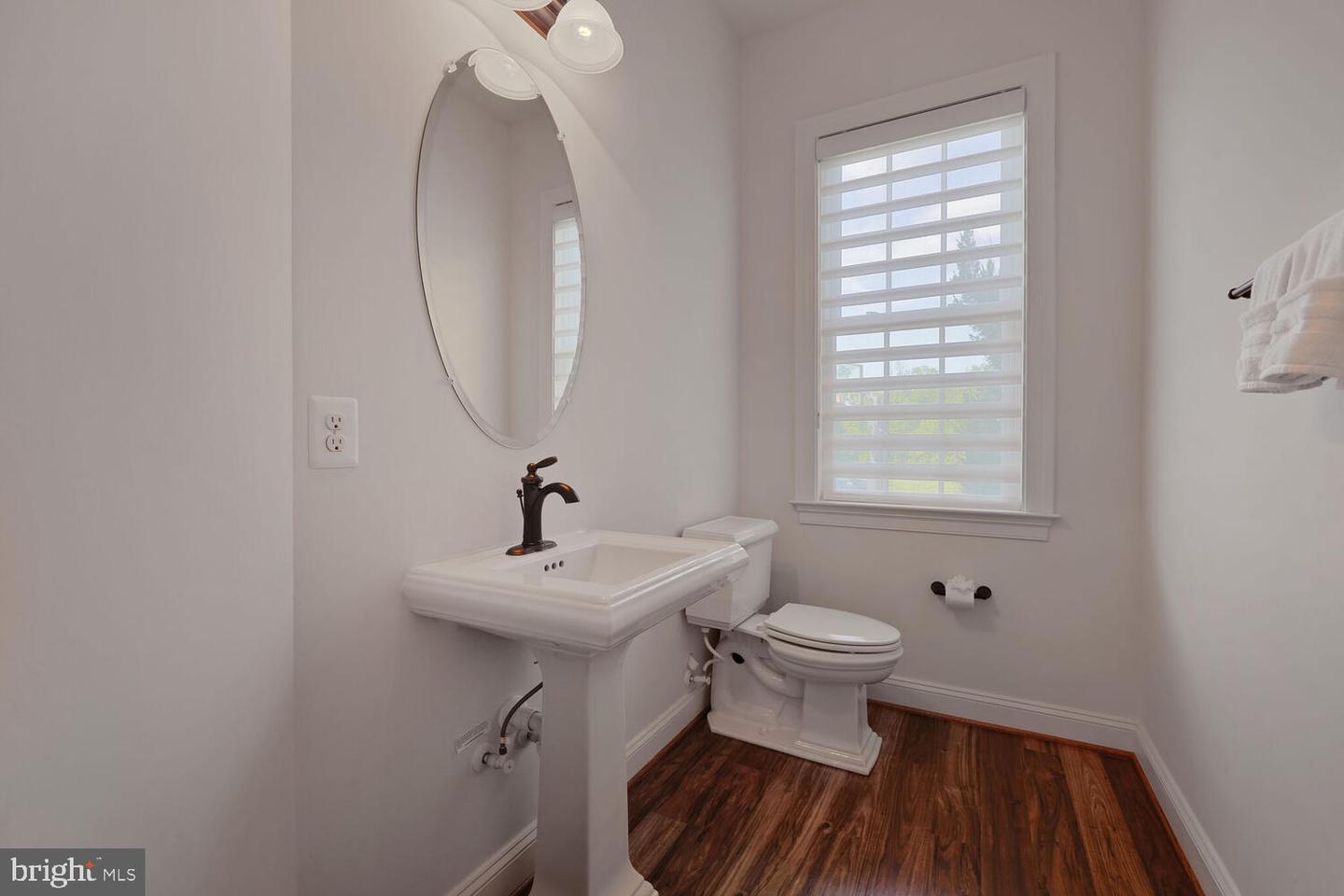 41744 IVY GLEN CT, ASHBURN, Virginia 20148, 4 Bedrooms Bedrooms, ,4 BathroomsBathrooms,Residential,For sale,41744 IVY GLEN CT,VALO2103376 MLS # VALO2103376