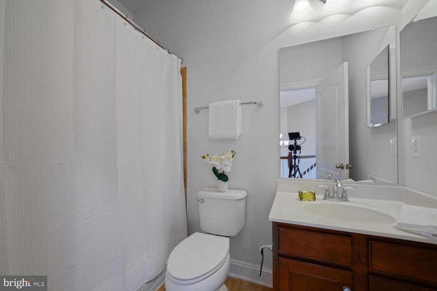 41744 IVY GLEN CT, ASHBURN, Virginia 20148, 4 Bedrooms Bedrooms, ,4 BathroomsBathrooms,Residential,For sale,41744 IVY GLEN CT,VALO2103376 MLS # VALO2103376