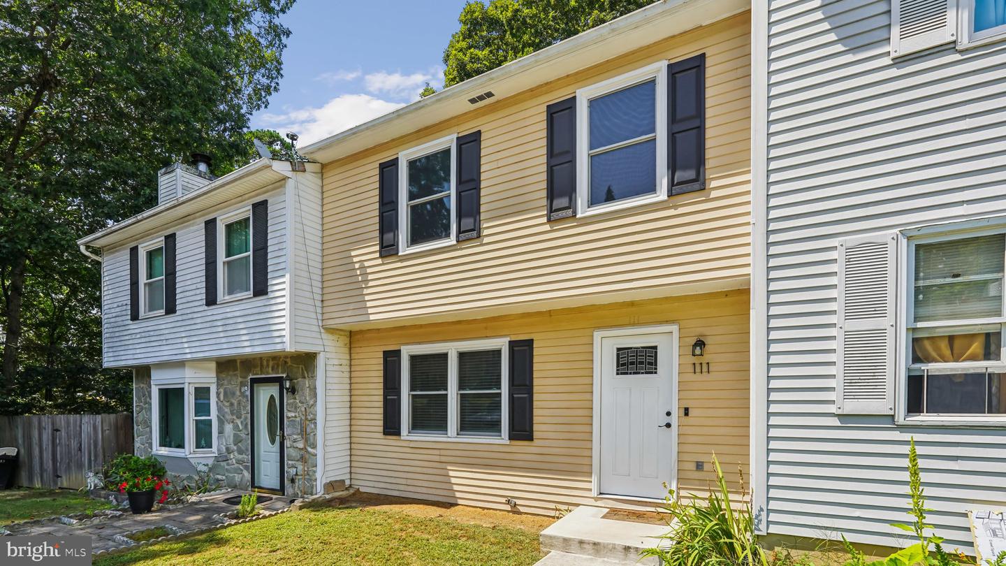 111 AUSTIN CT, STAFFORD, Virginia 22554, 3 Bedrooms Bedrooms, ,2 BathroomsBathrooms,Residential,For sale,111 AUSTIN CT,VAST2041434 MLS # VAST2041434