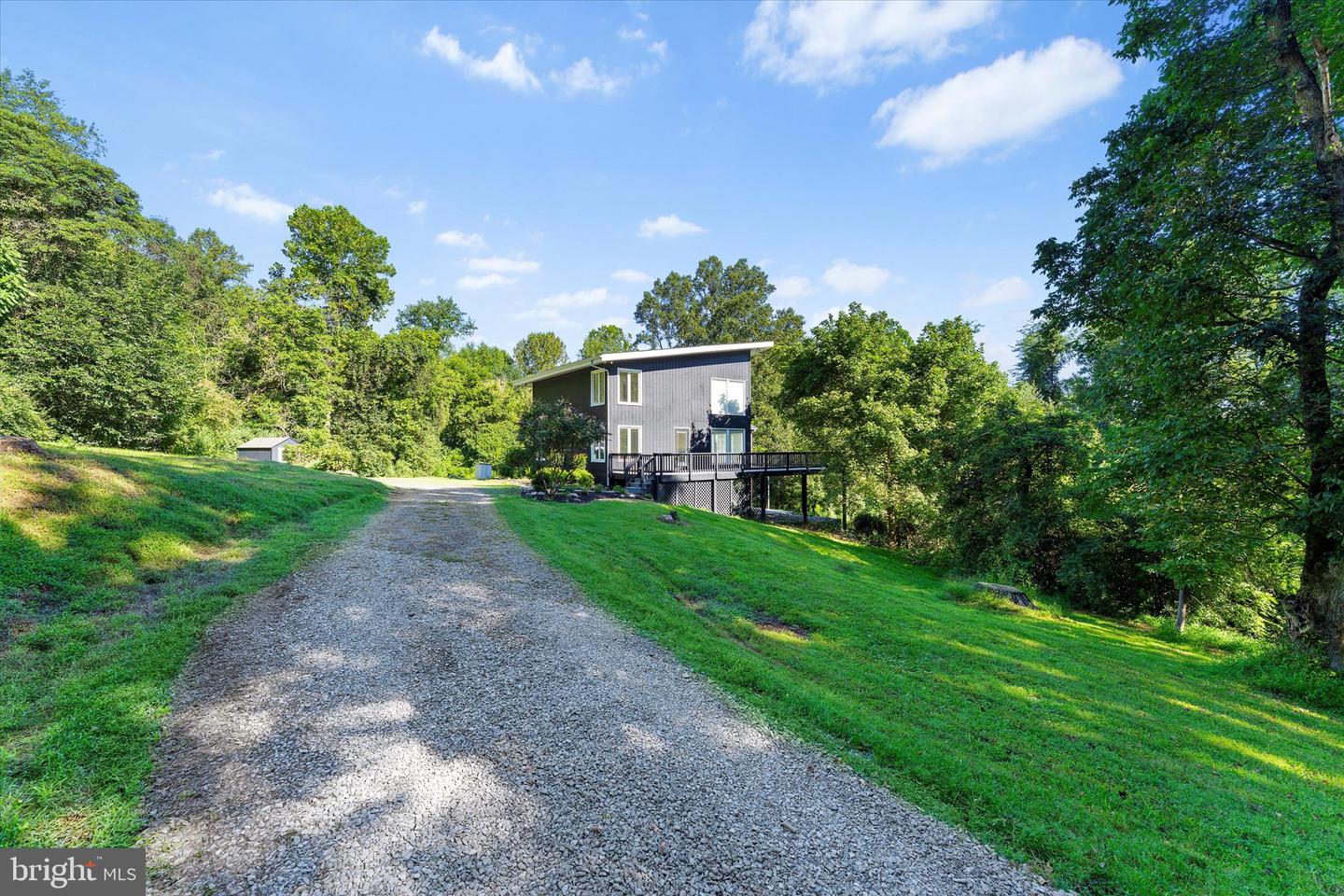 38754 GOOSE CREEK LN, LEESBURG, Virginia 20175, 4 Bedrooms Bedrooms, ,4 BathroomsBathrooms,Residential,For sale,38754 GOOSE CREEK LN,VALO2103826 MLS # VALO2103826